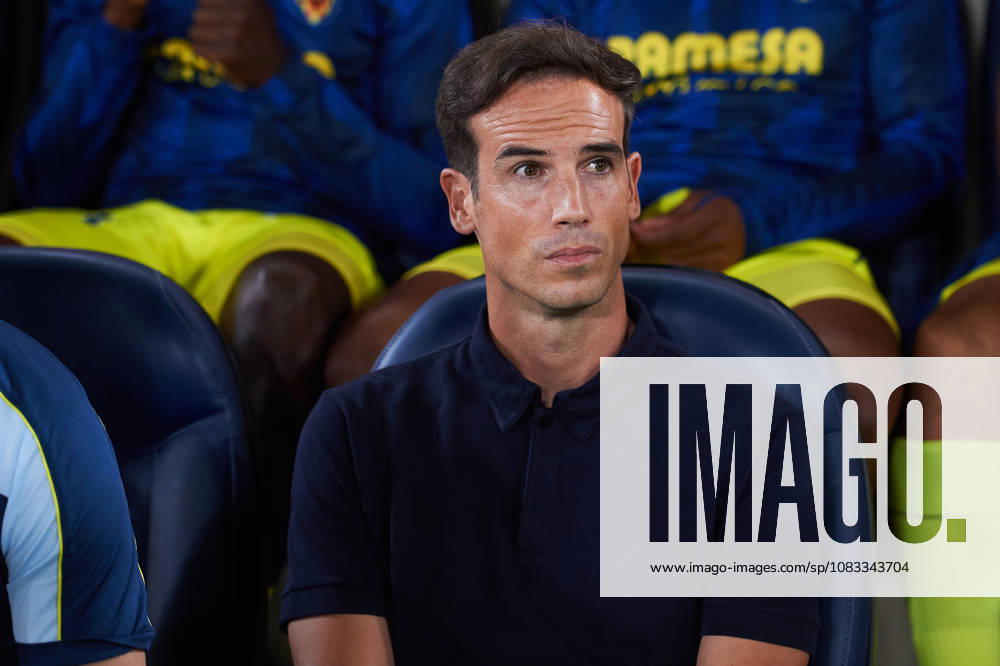 Head Coach Inigo Perez of Villarreal CF during the LaLiga EA Sports match between Villarreal CF and Real Betis Balompie at Estadio de la Cerámica on September 14, 2026, in Villarreal, Spain