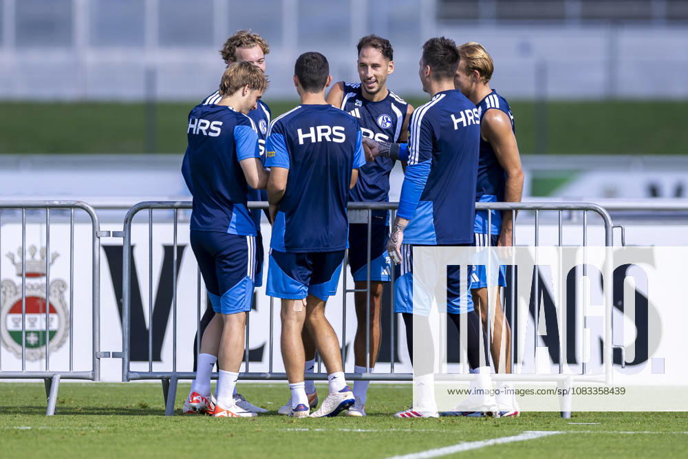 Soccer, FC Schalke 04 Training: From left: Finn Porath (FC Schalke 04), Ron Schallenberg (FC Schalke 04), Nikola Katic (FC Schalke 04), Goalie Kevin Müller (FC Schalke 04), Timo Becker, FC Schalke 04, Gelsenkirchen, FC Schalke 04 training facility, North Rhine-Westphalia, Germany, xRHR, PHOTO YYx