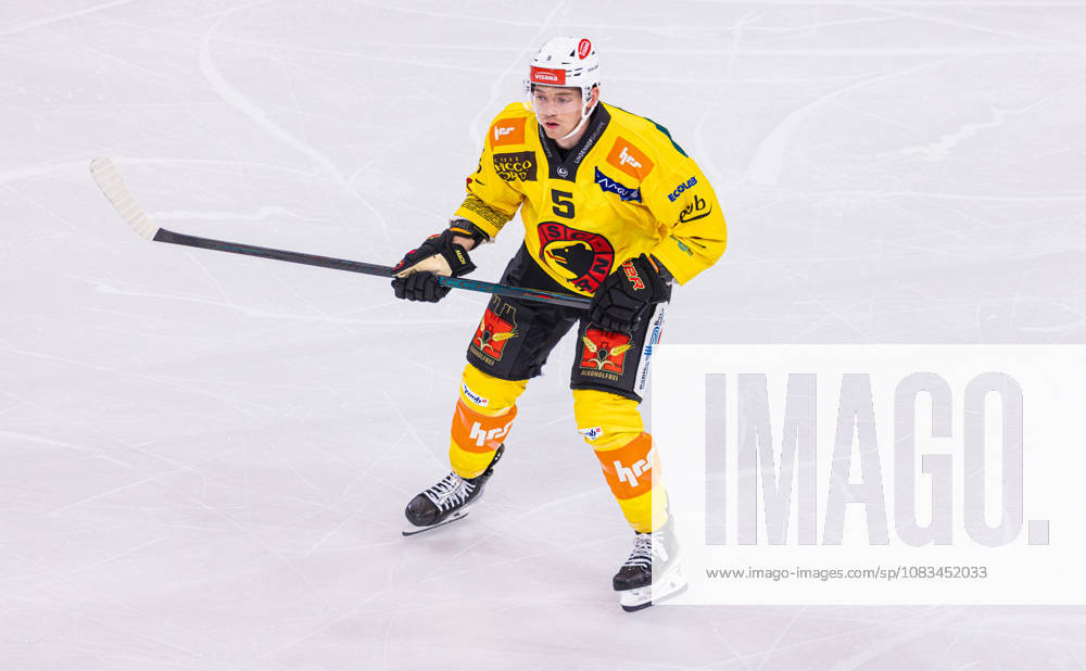 Ice Hockey National League Regular Season: ZSC Lions vs. SC Bern, Zurich, Switzerland, September 15, 2026. No. 5 Ian Mitchell, defenseman, SC Bern