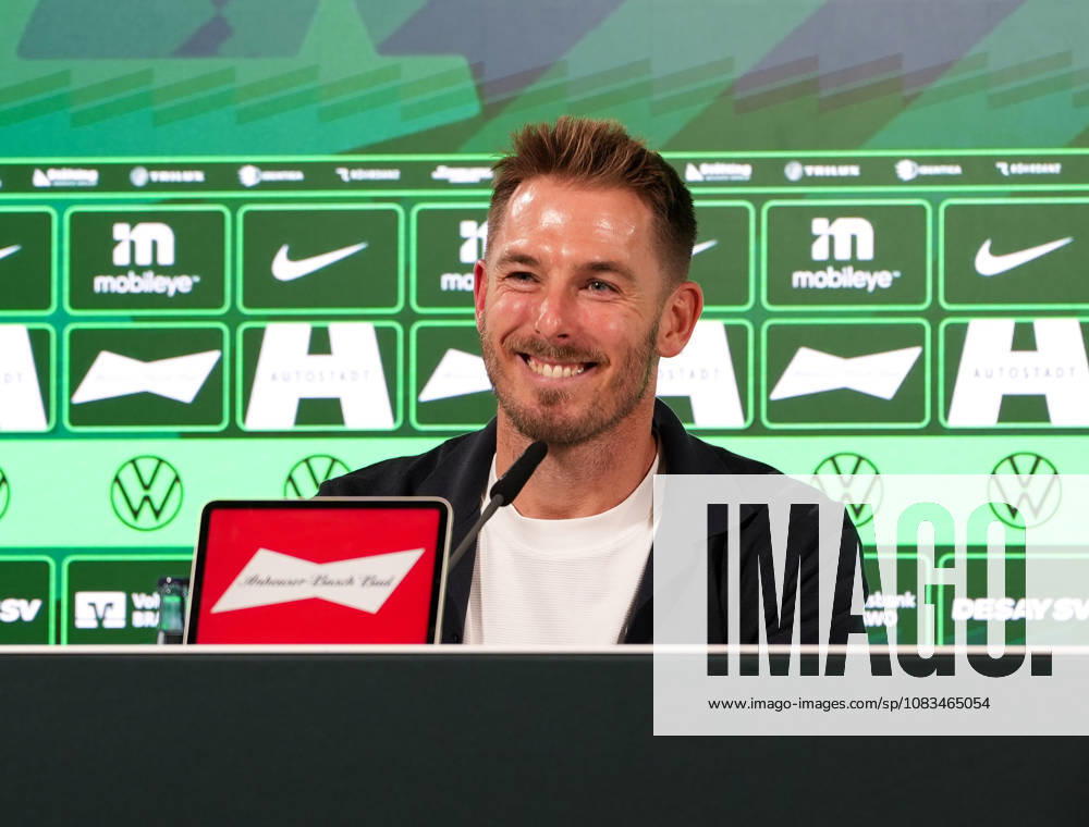 Tobias Strobl, head coach of VfL Wolfsburg, participates in a post-match press conference in Germany; VfL Wolfsburg vs. SV Darmstadt 98, 2. Bundesliga, Matchday 6, 2026–27 season, Volkswagen Arena, Wolfsburg, September 18, 2026. DFL regulations prohibit any use of photographs as image sequences and or quasi-video. VfL Wolfsburg vs. SV Darmstadt 98, 2. Bundesliga, Matchday 6, 2026–27 season, September 18, 2026, Wolfsburg