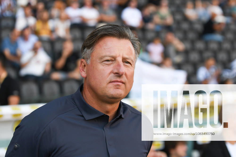 IPA88708857 - Udinese Head Coach Kosta Runjaic during the Udinese Calcio vs. Cagliari Calcio Italian Serie A soccer match in Udine, Italy, on September 19, 2026