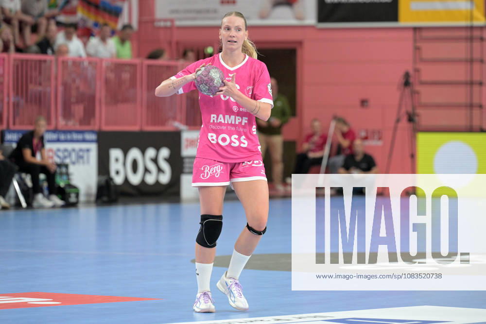 Charlotte Cholevova, TusSies Metzingen, 96 on the Ball: TusSies Metzingen vs. Thueringer HC, Handball, Alsco HBF, Matchday 4, 2026–2027 Season, September 19, 2026 TusSies Metzingen vs. Thueringer HC, Handball, Alsco HBF, Matchday 4, 2026–2027 Season, September 19, 2026 Tübingen
