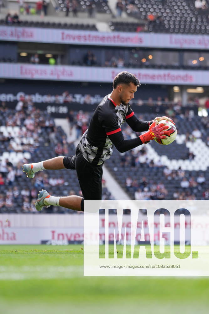 Mio Backhaus, SC Freiburg, No. 1 on the Ball, Germany, Soccer, Bundesliga 1, Matchday 4, 2026–2027, Eintracht Frankfurt vs. SC Freiburg, September 19, 2026, Deutsche Bank Park, Frankfurt, Hesse, Germany