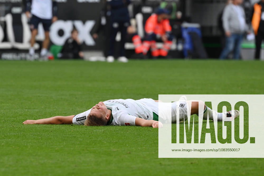 Jan Leszczynski, Borussia Mönchengladbach, on the ground, September 19, 2026; Soccer, Bundesliga 1, 2026–2027 season, Matchday 4, Borussia Mönchengladbach 1, FSV Mainz 05 3–4. DFL regulations prohibit any use of photographs as image sequences and or quasi-video. Mönchengladbach, Borussia Park, North Rhine-Westphalia, Germany Team2