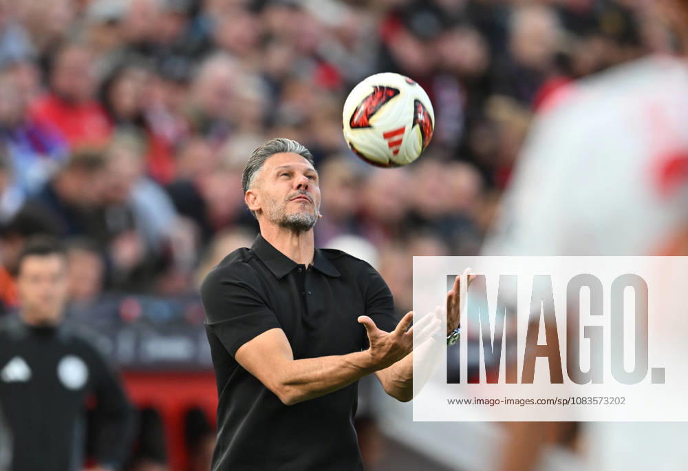 Coach Martin Demichelis of RB Leipzig catches the ball, Soccer 1 Bundesliga, Matchday 4, Bayer 04 Leverkusen vs. RB Leipzig, on September 20, 2026, in Leverkusen, Germany. DFL regulations prohibit any use of photographs as image sequences and or quasi-video. ÂÂ