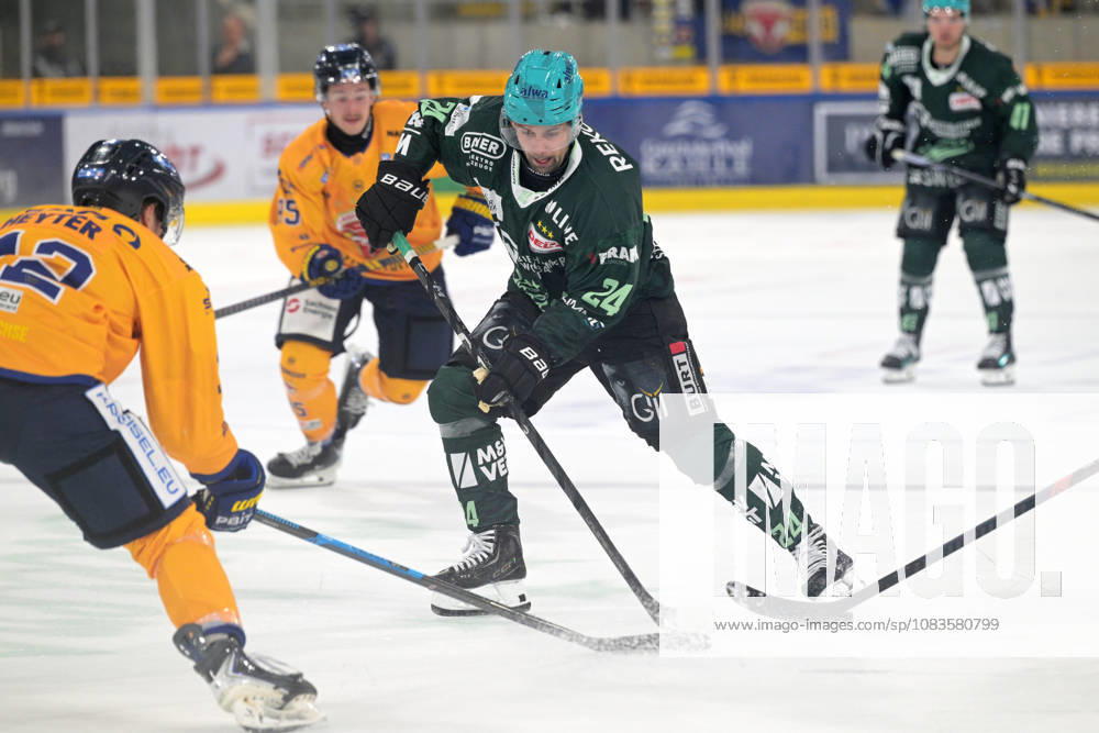 Cole Fonstad, Bietigheim Steelers, 24, on the puck: Bietigheim Steelers vs. Lausitzer Fuechse, ice hockey, DEL 2, 2026–2027 season, September 20, 2026, Bietigheim Steelers vs. Lausitzer Fuechse, Ice Hockey, DEL 2, 2026–2027 Season, September 20, 2026, Bietigheim