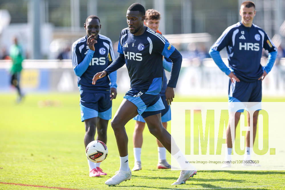 Soccer, FC Schalke 04 practice Bryan Lasme FC Schalke 04 Gelsenkirchen FC Schalke 04 training facility NRW Germany xRHR PHOTO YYx