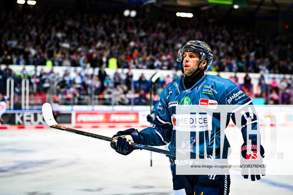 Cole Maier, Iserlohn Roosters, 14, GER, Iserlohn Roosters vs. Augsburger Panther, Ice Hockey, Penny DEL, Matchday 3, 2026–2027 Season, September 24, 2026, GER, Iserlohn Roosters vs. Augsburger Panther, Ice Hockey, Penny DEL, Matchday 3, 2026–2027 Season, September 24, 2026, Iserlohn