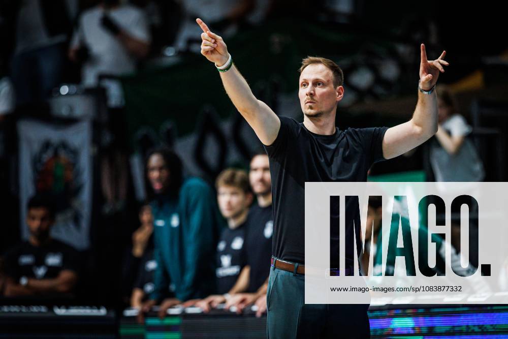 Jacques Schneider, head coach of the Gladiators Trier, on the sidelines; emotions, gestures, body language, facial expressions; cutout image: Vet Concept Gladiators Trier vs. Science City Jena, basketball, easyCredit BBL, Matchday 2, 2026–2027 season, September 27, 2026, Vet Concept Gladiators Trier vs. Science City Jena, basketball, easyCredit BBL, Matchday 2, 2026–2027 season