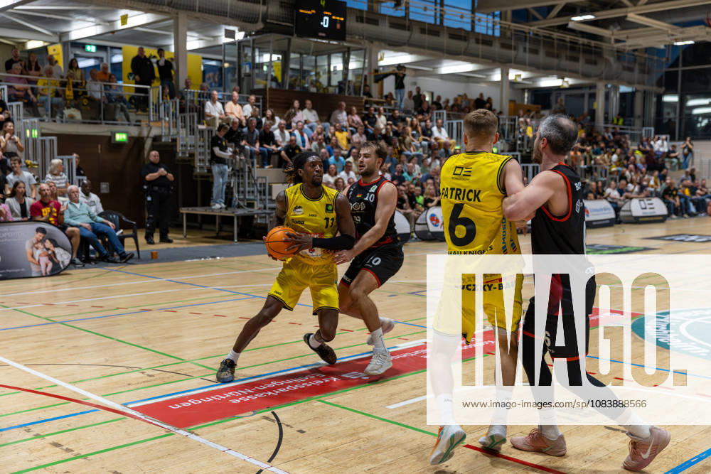 Tyrel Morgan (Kreisbau Kirchheim Knights), 11 vs. Sebastian Brach (SBB Boerde Baskets), 10 GER, Kreisbau Knights vs. SBB Baskets, Basketball, ProA, Matchday 1, 2026–2027 season, September 26, 2026 GER, Kreisbau Kirchheim Knights vs. SBB Baskets, Basketball, ProA, Matchday 1, 2026–2027 season, September 26, 2026 Kirchheim
