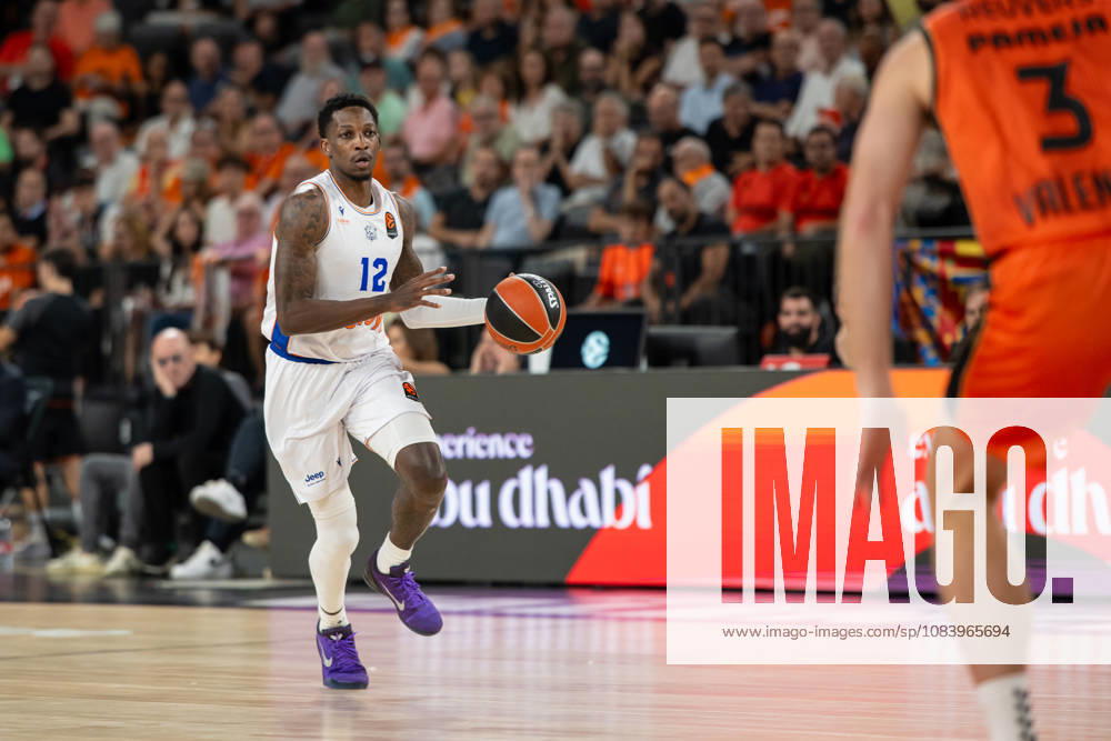 EuroLeague Round 2 match between Valencia Basket and of Kosner Baskonia Vitoria Gasteiz Damion Baugh of Kosner Baskonia Vitoria Gasteiz seen in action during the EuroLeague Round 2 match between Valencia Basket and of Kosner Baskonia Vitoria Gasteiz at Roig Arena , (Valencia ) on September 29, 2025.