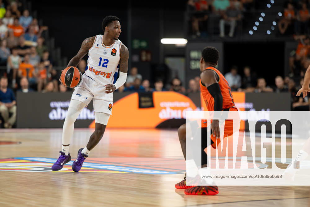 EuroLeague Round 2 match between Valencia Basket and of Kosner Baskonia Vitoria Gasteiz Damion Baugh of Kosner Baskonia Vitoria Gasteiz seen in action during the EuroLeague Round 2 match between Valencia Basket and of Kosner Baskonia Vitoria Gasteiz at Roig Arena , (Valencia ) on September 29, 2025.
