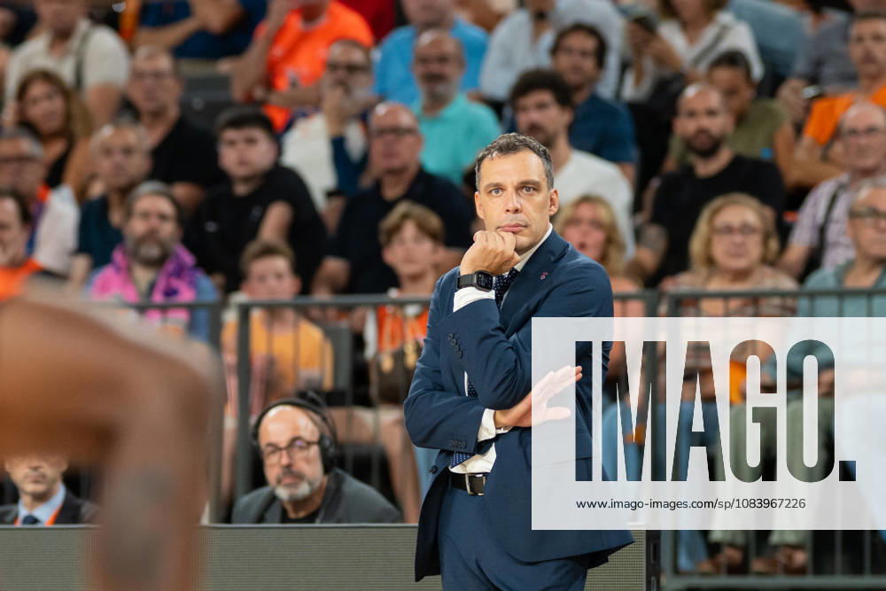 EuroLeague Round 2 match between Valencia Basket and of Kosner Baskonia Vitoria Gasteiz Paolo Galbiati of Kosner Baskonia Vitoria Gasteiz seen in action during the EuroLeague Round 2 match between Valencia Basket and of Kosner Baskonia Vitoria Gasteiz at Roig Arena , (Valencia ) on September 29, 2025.