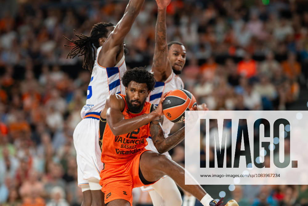 EuroLeague Round 2 match between Valencia Basket and of Kosner Baskonia Vitoria Gasteiz Armoni Brooks of Valencia Basket seen in action during the EuroLeague Round 2 match between Valencia Basket and of Kosner Baskonia Vitoria Gasteiz at Roig Arena , (Valencia ) on September 29, 2025.