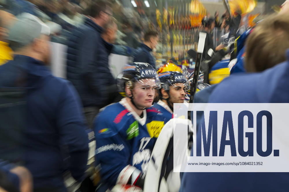 Quinto, Gottardo Arena, NL HC Ambri-Piotta vs. SCL Tigers 17 Miles Muller (Ambri) and 88 Tommaso De Luca (Ambri) Quinto Gottardo Arena Ticino Switzerland