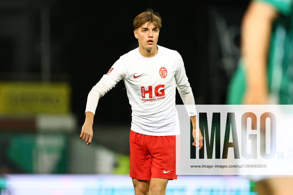 14 Nick Hoffmann Eimsbütteler TV Soccer I Men s Team I Regionalliga Nord I 2026–2027 Season I Matchday 12 I VfB Lübeck vs. Eimsbütteler TV I October 2, 2026 I Stadion an der Lohmühle