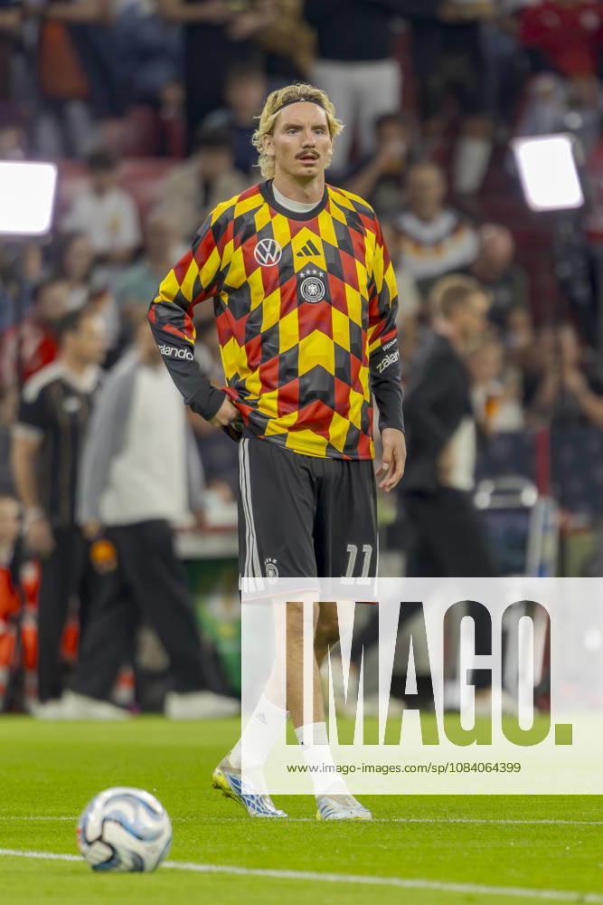 – UEFA Nations League 2026–2027, League Phase, Group A2, Match 3: Germany vs. Serbia. Pictured: Nick Woltemade (GER) warming up. DFB and DFL regulations prohibit any use of photographs as image sequences and or quasi-video. Allianz Arena, Bavaria