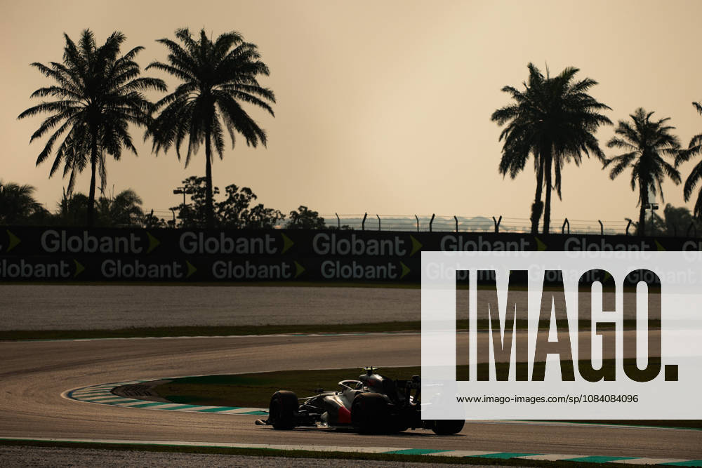 F1 - BAHRAIN GRAND PRIX IN MALAYSIA 2026 05 BORTOLETO Gabriel (bra), Audi F1 Team R26, action during the 2026 Formula 1 Bahrain Grand Prix in Malaysia, 16th round of the 2026 Formula One World Championship, WM, Weltmeisterschaft from October 2 to 4, 2026 on the Sepang International Circuit, in Sepang, Malaysia - SepangMalaysia