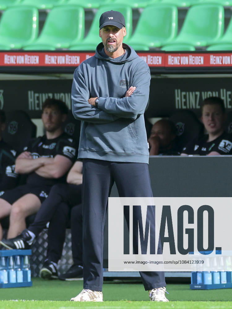 Hannover 96 coach Sandro Wagner watches during the friendly match between Hannover 96 and SC Verl, Heinz von Heiden Arena on October 3, 2026, in Hannover, Germany. Photo by Marco Steinbrenner, DeFodi Images. Coach Sandro Wagner of Hannover 96 looks on during the friendly match between Hannover 96 and SC Verl at Heinz von Heiden Arena on October 3, 2026 in Hannover, Germany. Photo by Marco Steinbrenner, DeFodi Images. Photo by Marco Steinbrenner, DeFodi Images
