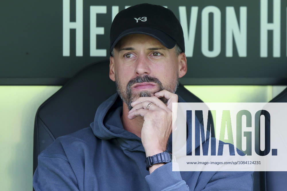 Hannover 96 coach Sandro Wagner watches during the friendly match between Hannover 96 and SC Verl, Heinz von Heiden Arena on October 3, 2026, in Hannover, Germany. Photo by Marco Steinbrenner, DeFodi Images. Coach Sandro Wagner of Hannover 96 looks on during the friendly match between Hannover 96 and SC Verl at Heinz von Heiden Arena on October 3, 2026 in Hannover, Germany. Photo by Marco Steinbrenner, DeFodi Images. Photo by Marco Steinbrenner, DeFodi Images