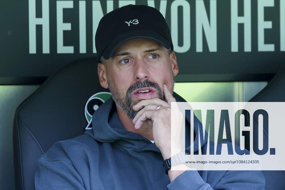 Hannover 96 coach Sandro Wagner watches during the friendly match between Hannover 96 and SC Verl, Heinz von Heiden Arena on October 3, 2026, in Hannover, Germany. Photo by Marco Steinbrenner, DeFodi Images. Coach Sandro Wagner of Hannover 96 looks on during the friendly match between Hannover 96 and SC Verl at Heinz von Heiden Arena on October 3, 2026 in Hannover, Germany. Photo by Marco Steinbrenner, DeFodi Images. Photo by Marco Steinbrenner, DeFodi Images
