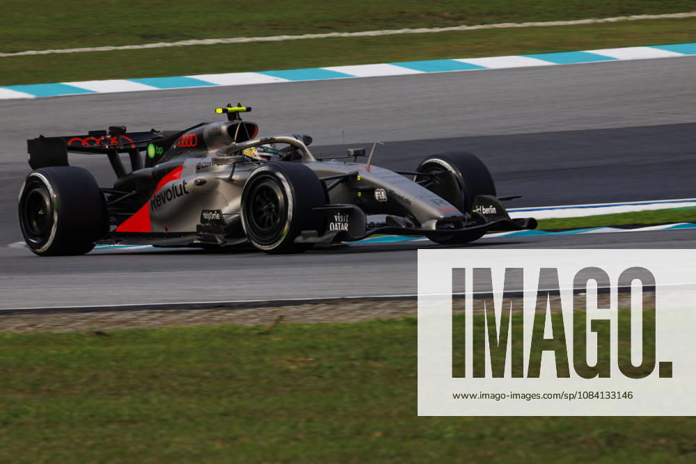 4th October 2026; Sepang IC, Kuala Lumpur, Malaysia; Formula 1, Bahrain Grand Prix, Race Day; Gabriel Bortoleto (5) of Brazil and Audi Revolut F1 Team during the race StephenxBlackberry