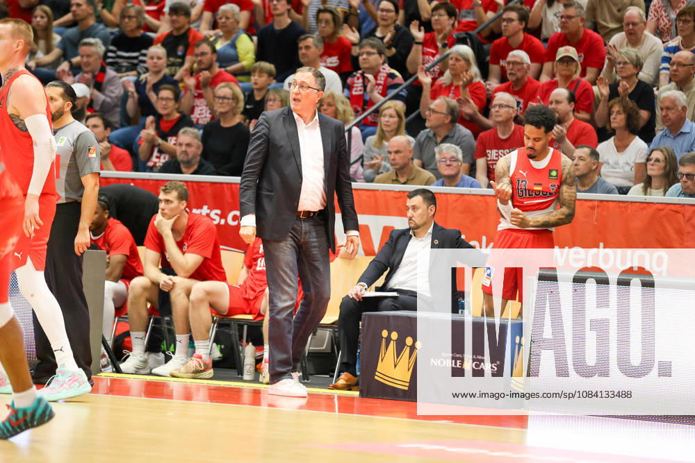 GER, GIESSEN 46ers vs. VfL SparkassenStars Bochum, Basketball, ProA, Matchday 3, 2026–2027 Season, April 10, 2026,Branislav Ignjatovic Giessen 46ers GER, GIESSEN 46ers vs. VfL SparkassenStars Bochum, Basketball, ProA, Matchday 3, 2026–2027 Season, April 10, 2026 GIESSEN 46ers