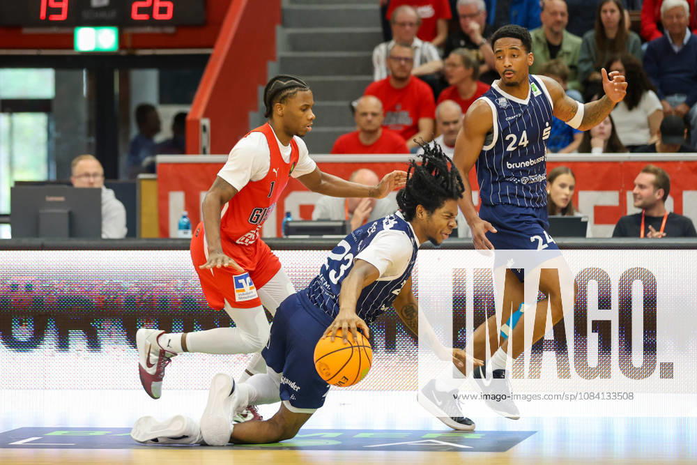 GER, GIESSEN 46ers vs. VfL SparkassenStars Bochum, Basketball, ProA, Matchday 3, 2026–2027 Season, April 10, 2026,Nigel Scantlebury Giessen 46ers GER, GIESSEN 46ers vs. VfL SparkassenStars Bochum, Basketball, ProA, Matchday 3, 2026–2027 Season, April 10, 2026 GIESSEN 46ers