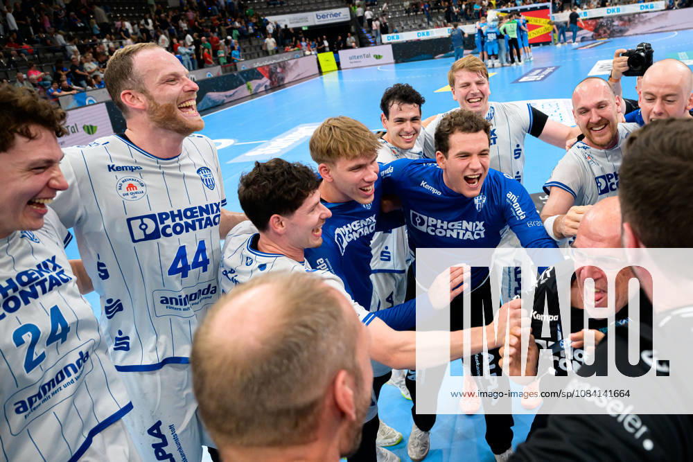 Stuttgart HBL 26 27 TVB Stuttgart TBV Lemgo Lenny Rubin TBV Lemgo, Samuel Zehnder TBV Lemgo, Goalie Constantin Möstl Moestl TBV Lemgo, Lukas Hutecek TBV Lemgo, Christian O Sullivan TBV Lemgo, Victory celebration, Victory celebration, Emotion, Joy, Bittenfeld, Porsche Arena, Baden-Württemberg, Germany