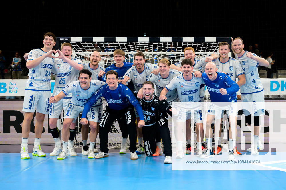 Stuttgart HBL 26 27 TVB Stuttgart TBV Lemgo the Lemgo team, team photo, group photo, victory celebration, victory celebration, emotion, joy, Bittenfeld, Porsche Arena, Baden-Württemberg, Germany