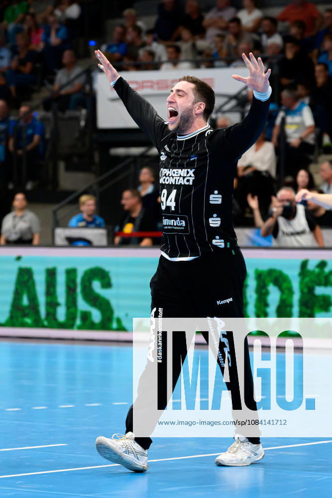 Stuttgart HBL 26 27 TVB Stuttgart TBV Lemgo Goalkeeper Domenico Ebner TBV Lemgo Celebration Joy Emotion Bittenfeld Porsche Arena Baden-Württemberg Germany