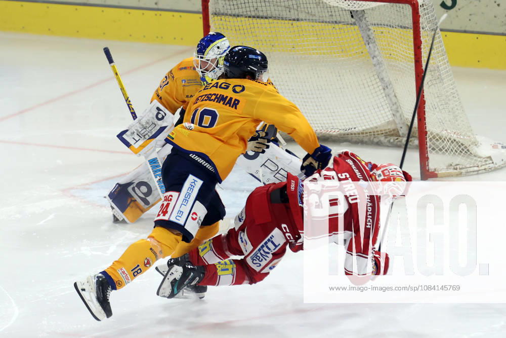 Sahnpark Crimmitschau October 4, 2026 2026–27 Season Ice Hockey 2nd Bundesliga Regular Season Game 6 Saxony Ice Arena Saxony Derby Eispiraten Eispiraten Lausitzer Füchse Sebastian Streu 89 EPC red is taken out by Georgiy Saakyan 10 Füchse yellow Anthony Morrone is in the Füchse goal Crimmitschau Saxony Germany
