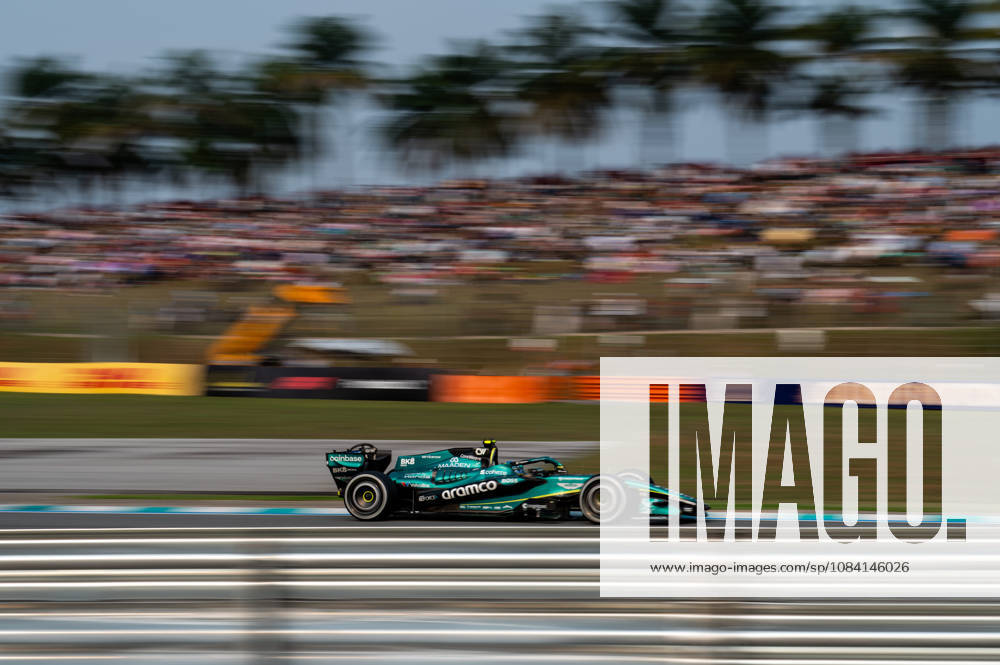 F1 - BAHRAIN GRAND PRIX IN MALAYSIA 2026 14 ALONSO Fernando (spa), Aston Martin F1 Team AMR26, action during the 2026 Formula 1 Bahrain Grand Prix in Malaysia, 16th round of the 2026 Formula One World Championship, WM, Weltmeisterschaft from October 2 to 4, 2026 on the Sepang International Circuit, in Sepang, Malaysia - SepangMalaysia