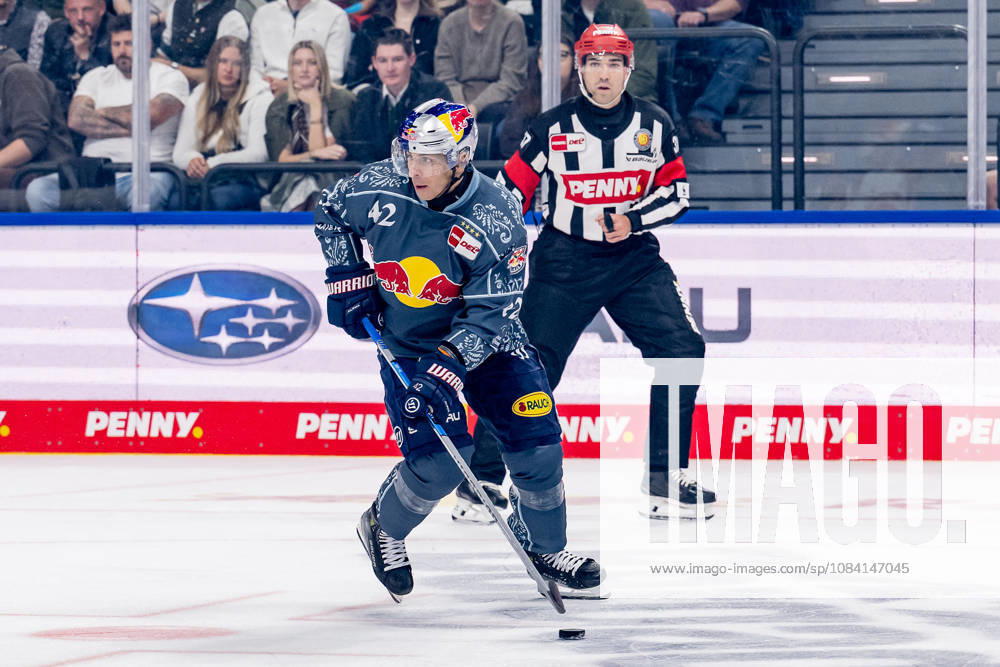Yasin Ehliz, EHC Red Bull Munich, 42, GER; EHC Red Bull Munich vs. Augsburger Panther, DEL, 2026–2027 season, Matchday 6, October 4, 2026; Photo: HMB Media, Heike Feiner