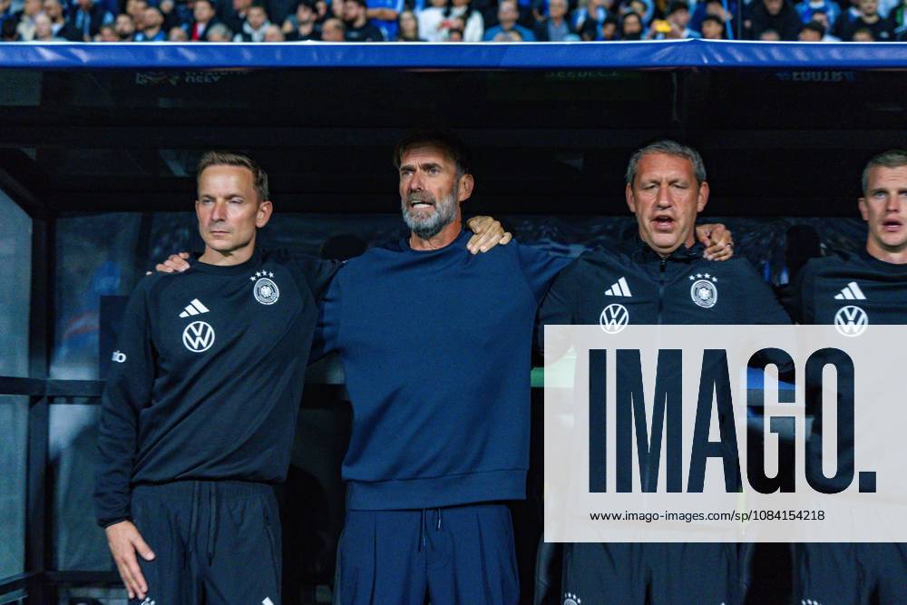 Nations League, Group A, Matchday 4, Greece vs. Germany at Toumba Stadium in Thessaloniki; Jürgen Klopp and the German team singing the national anthem