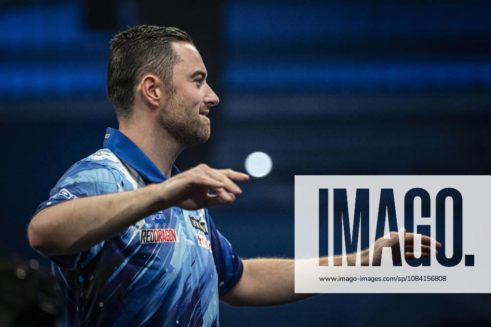 4th October 2026; Mattioli Arena, Leicester, England; PDC World Grand Prix Darts, World Grand Prix, Final Day; Luke Humphries dances on stage before his final match against Gerwyn Price GodfreyxPitt