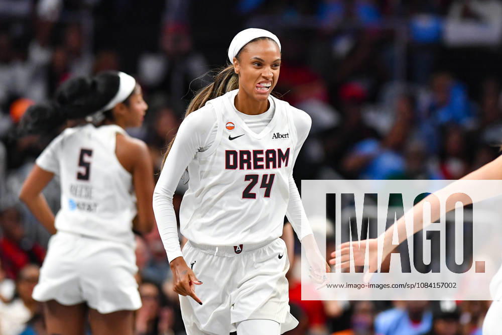 ATLANTA, GA - OCTOBER 04: Atlanta forward DeWanna Bonner (24) reacts during the WNBA, Basketball Damen, USA second round playoff game between the New York Liberty and the Atlanta Dream on October 4th, 2026 at State Farm Arena in Atlanta, GA. (Photo by Rich von Biberstein Icon Sportswire) WNBA: OCT 04 New York Liberty at Atlanta Dream Icon261004014