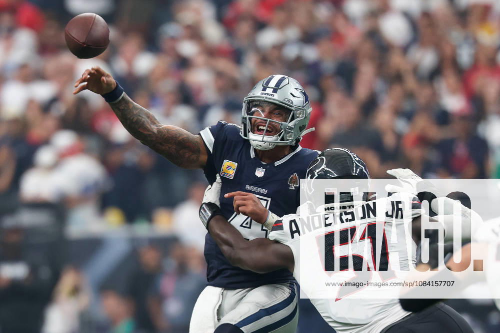 HOUSTON, TX - OCTOBER 04: Quarterback Dak Prescott 4 of the Dallas Cowboys is forced to make a quick throw as he is pressured by defensive end Will Anderson Jr. 51 of the Houston Texans in the last two minutes of the NFL, American Football Herren, USA football game between the Houston Texans and Dallas Cowboys on October 4, 2026, at Reliant Stadium in Houston, TX. (Photo by David Buono Icon Sportswire) NFL: OCT 04 Cowboys at Texans Icon241004045