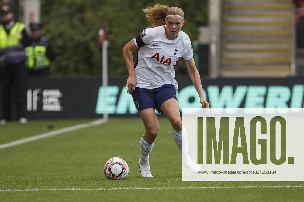 Signe Gaupset (8) of Tottenham Hotspur during the Women’s Super League match at Brisbane Road Stadium, Leyton, on October 04, 2026 in London, England