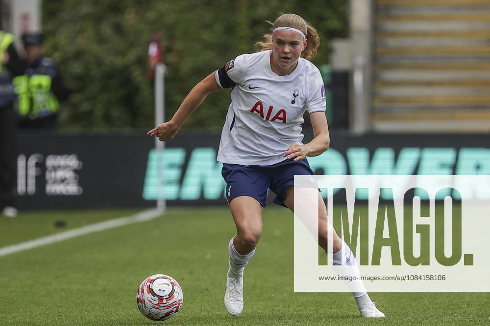 Signe Gaupset (8) of Tottenham Hotspur during the Women’s Super League match at Brisbane Road Stadium, Leyton, on October 04, 2026 in London, England