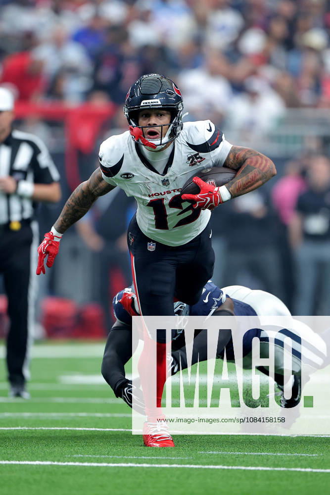 Houston, Texas, U.S: Houston Texans wide receiver Jaylin Noel (13) carries the ball after a catch during the third quarter of the NFL, American Football Herren, USA regular season game between the Houston Texans and the Dallas Cowboys at Reliant Stadium in Houston, TX on October 4, 2026. NFL 2026 - Dallas Cowboys Vs Houston Texans - ZUMAw137 20261004_aap_w137_054
