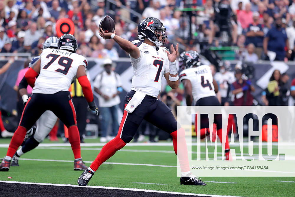 Houston, Texas, U.S: Houston Texans quarterback C.J. Stroud (7) reaches back to pass downfield during the fourth quarter of the NFL, American Football Herren, USA regular season game between the Houston Texans and the Dallas Cowboys at Reliant Stadium in Houston, TX on October 4, 2026. NFL 2026 - Dallas Cowboys Vs Houston Texans - ZUMAw137 20261004_aap_w137_083