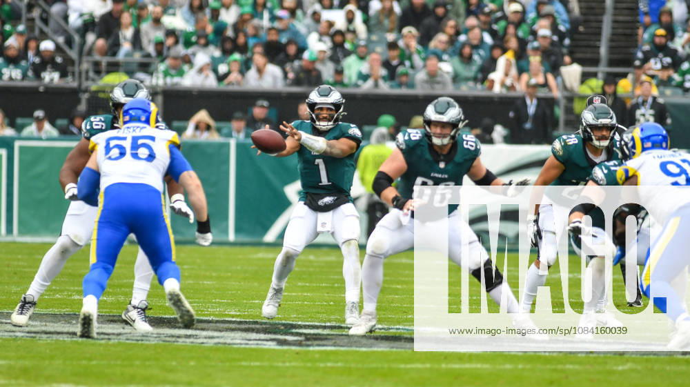 Philadelphia Eagles QB JALEN HURTS (1) in action during the game against the LA Rams at Lincoln Financial Field NFL, American Football Herren, USA Football 2026 LA Rams 24:20 Philadelphia Eagles - ZUMArf1_ 20261004_zaf_rf1_012