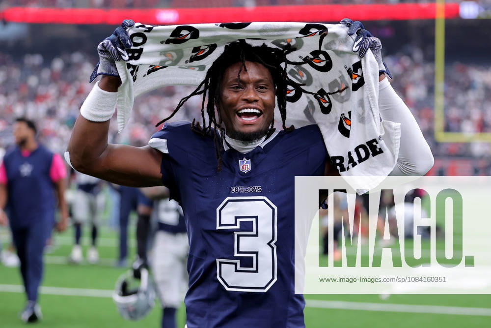Houston, Texas, U.S: Dallas Cowboys wide receiver George Pickens (3) leaves the field following Dallas 34-30 win over the Houston Texans at Reliant Stadium in Houston, TX on October 4, 2026. Houston U.S - ZUMAw137 20261004_aap_w137_088