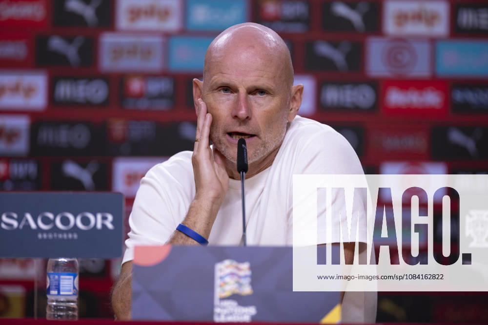 PORTO, 04 OCTOBER - Stale Solbakken head coach of Norway is seen on the press conference, PK, Pressekonferenz after the game during the Portugal x Norway match for the UEFA Nations League 2026 at Estadio do Dragao on October 04, 2026 Porto Portugal - ZUMAl192 20261004_zsp_l192_025