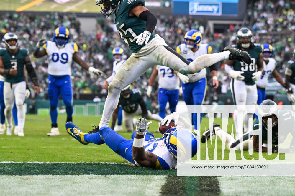 PHILADELPHIA, PA - OCTOBER 04: Los Angeles Rams running back Kyren Williams 23 scores a touchdown during the game between the Philadelphia Eagles and the Los Angeles Rams on October 4th, 2026 at Lincoln Financial Field in Philadelphia, PA. (Photo by Terence Lewis Icon Sportswire) NFL, American Football Herren, USA OCT 04 Rams at Eagles Icon261004036