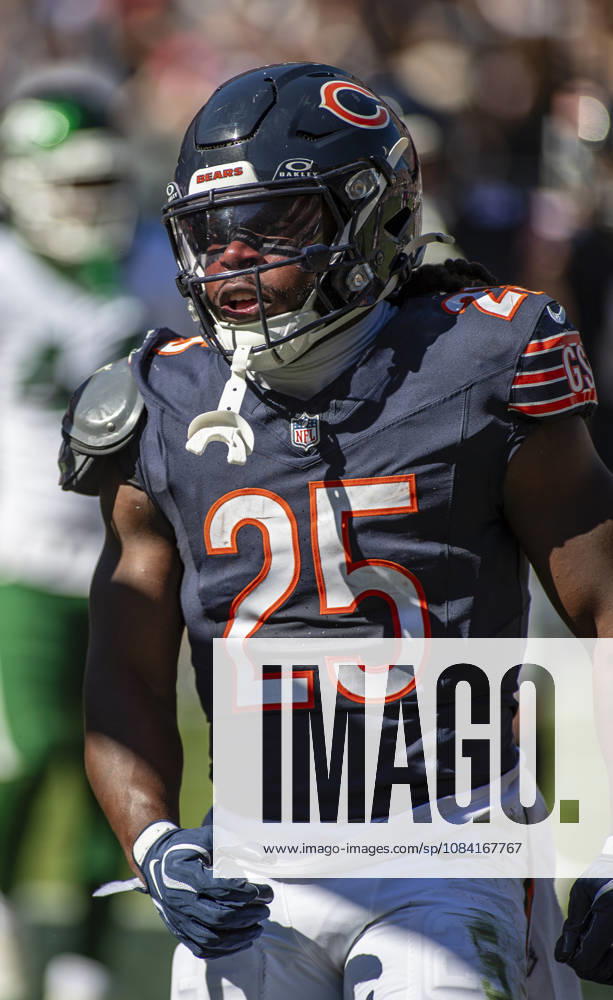 Chicago Bears Kyle Monangai (25) celebrates a touchdown during the NFL, American Football Herren, USA game against the New York Jets in Chicago, IL. CSM NFL 2026: Jets Vs Bears OCT 04 - ZUMAc04_ 20261004_zma_c04_271