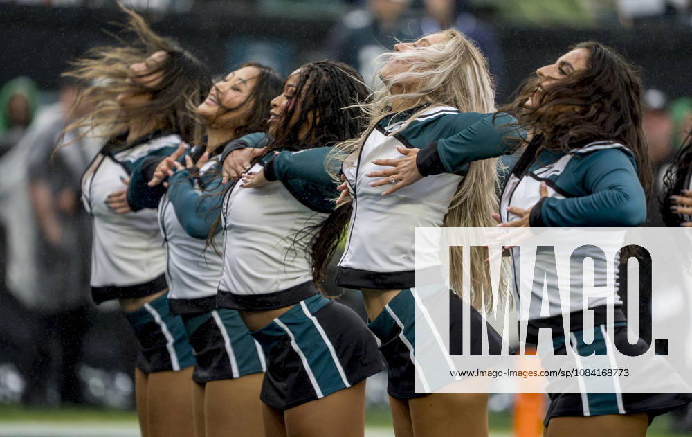 Oct 4, 2026; Philadelphia, PA, USA; Philadelphia Eagles cheerleaders perform during the Rams 24-20 win against the Eagles at Lincoln Financial Field. Mandatory Credit: -Cal Media Philadelphia USA - ZUMAcs17 20261004_faf_cs17_197