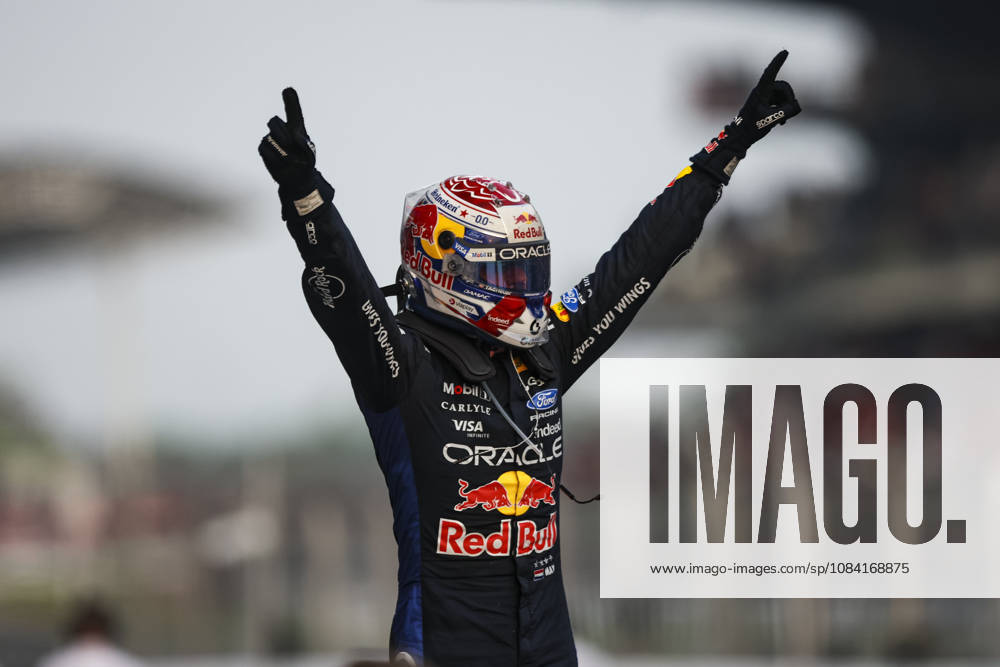 F1 - BAHRAIN GRAND PRIX IN MALAYSIA 2026 VERSTAPPEN Max (nld), Red Bull Racing Ford RB22, portrait celebrates his victory during the 2026 Formula 1 Bahrain Grand Prix in Malaysia, 16th round of the 2026 Formula One World Championship, WM, Weltmeisterschaft from October 2 to 4, 2026 on the Sepang International Circuit, in Sepang, Malaysia - SepangMalaysia
