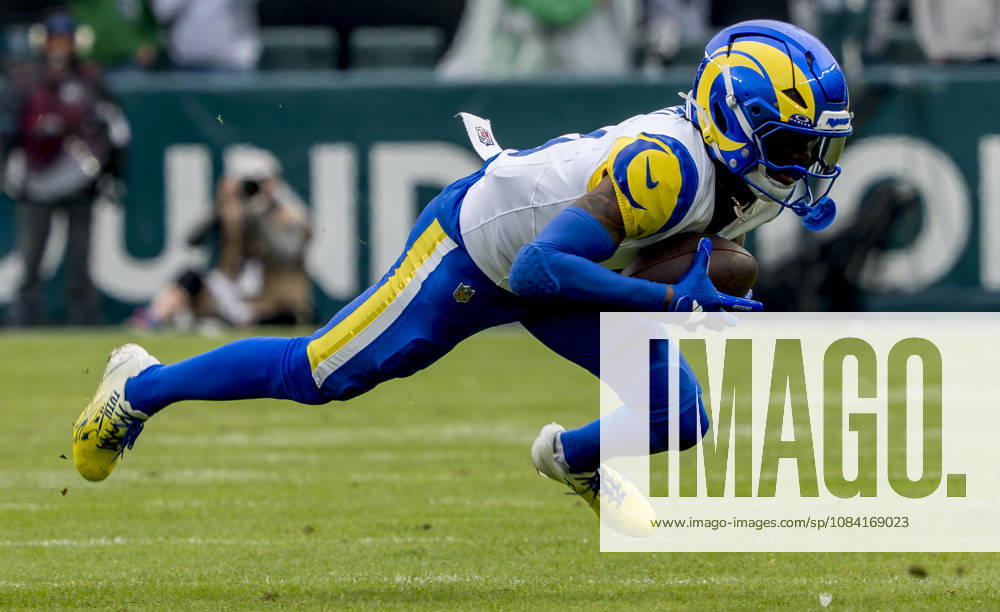 NFL, American Football Herren, USA 2026: Rams Vs Eagles OCT 04 October 4, 2026, Philadelphia, Pa, USA: Oct 4, 2026; Philadelphia, PA, USA; Los Angeles Rams wide receiver Tutu Atwell (8) dives for extra yardage after a catch during the Rams 24-20 win against the Eagles at Lincoln Financial Field. Mandatory Credit: Scott Serio-Cal Media(Credit Image: Scott Serio Cal Sport Media) Philadelphia Pa USA